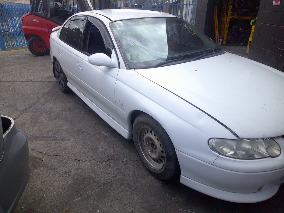 A086 - VX Holden Commodore S-Pac SEDAN SI - Horn Pad