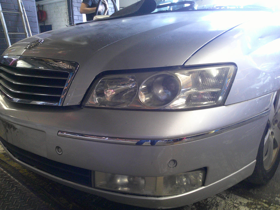 A059 - WL HOLDEN CAPRICE SEDAN - FRONT BAR - QUICKSILVER #470G