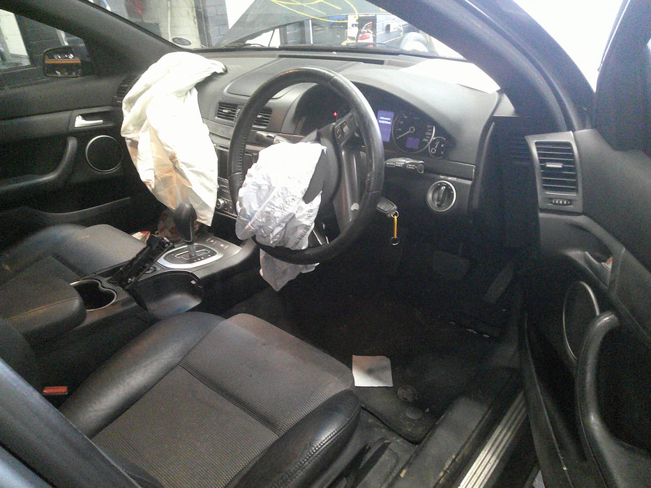 A064 - VE SERIES I HOLDEN Calais Sedan - Blinker Stalk