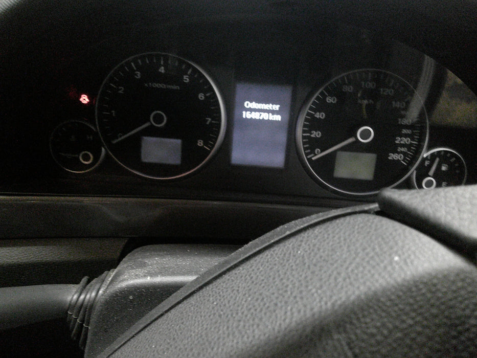 A064 - VE Holden Calais Sedan SERIES I (2006) - Cluster LY7 V6 AUTO - 164, 870kms