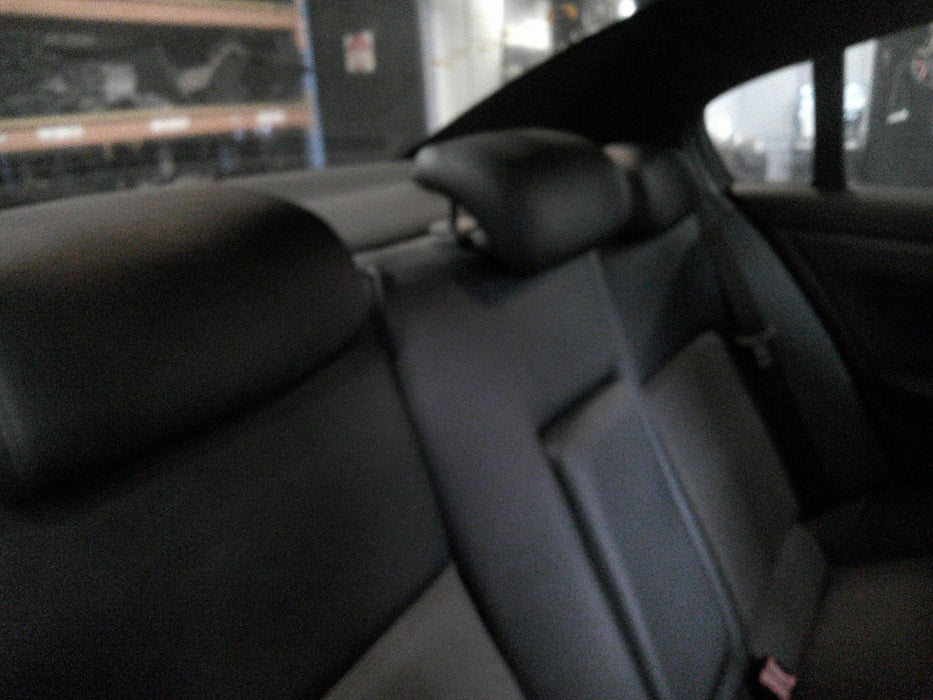 A064 - VE SERIES I HOLDEN Calais Sedan - Rear Seat