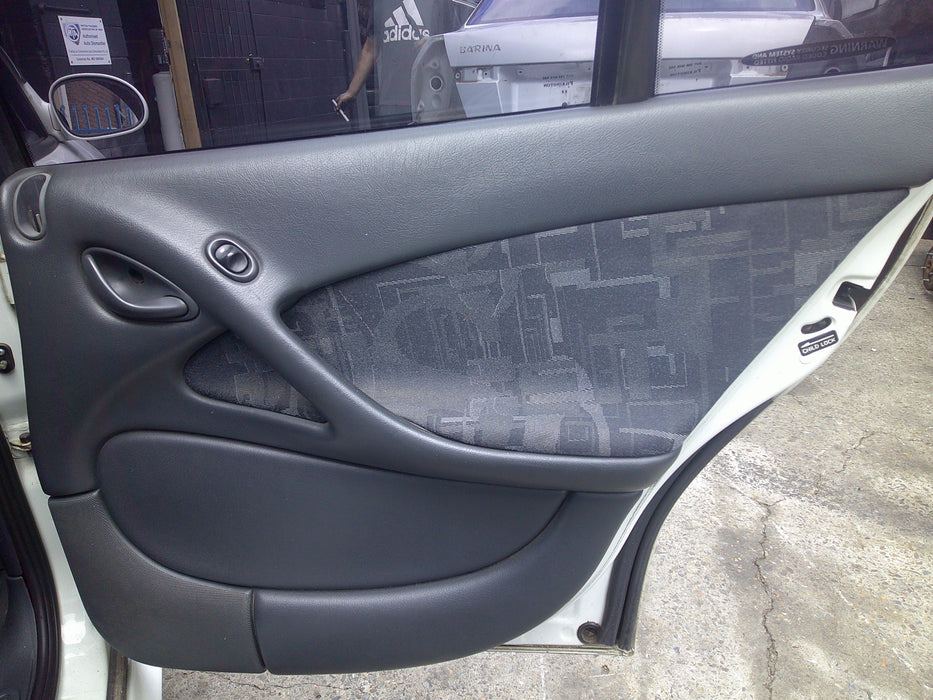 A086 - VX Holden Commodore S-Pac SEDAN SI - Doorcard Set