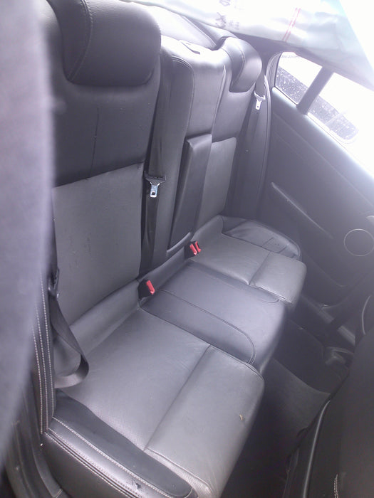 A090 - VE SERIES II SSV Holden Commodore Sedan - Rear Seats