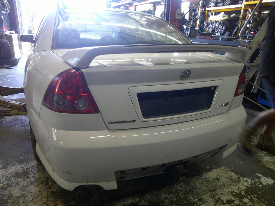 A053 - VT,VX,VY.VZ HOLDEN COMODORE SEDAN - Seatbelt Passenger Front (black)
