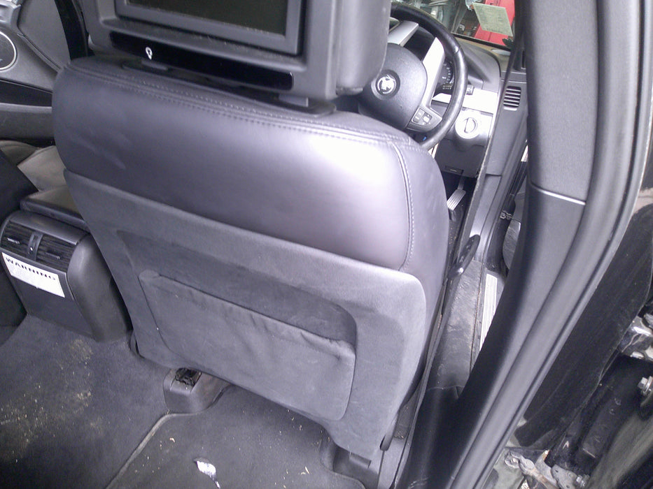 A079 - Wm Holden Caprice - Front Leather Seats with DVD Feature