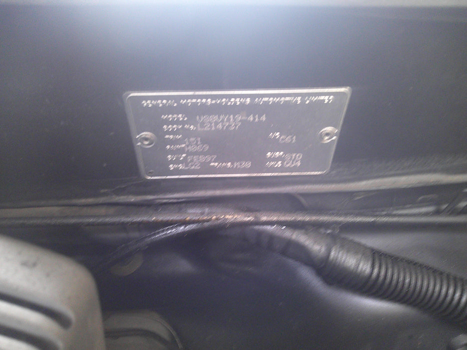 A089 - VS HOLDEN STATESMAN - Fuel Flap - SILVER ICE MKII METALLIC #H069