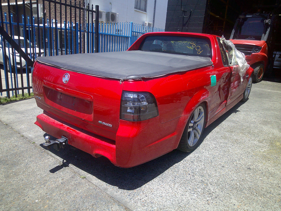 A097 - VE SV6 Holden Commodore SERIES II (2011) - V6 Automatic Cluster LFX - 201,532km (LVL 1 SV6) P/N: 92262649