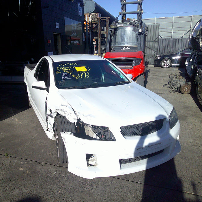 A066 - VE/VF HOLDEN COMMODORE UTILITY - QUATER WINDOW GLASS - DRIVER'S SIDE