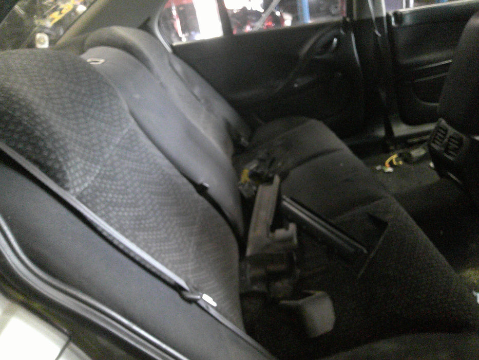 A061 - VZ,VY,VX,VT HOLDEN COMMODORE SEDAN - Seatbelt Centre Rear (Black)