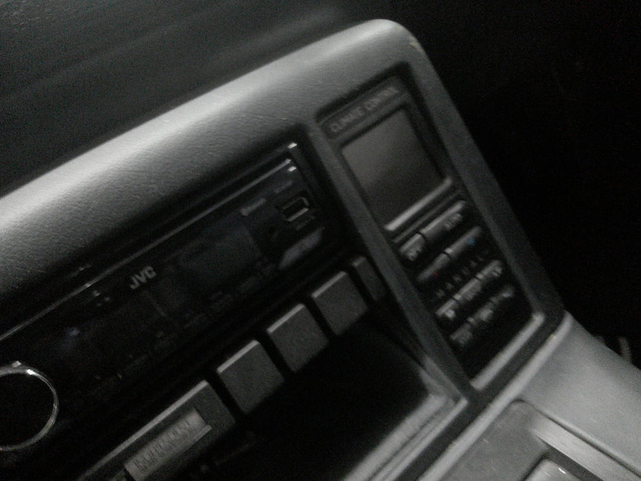 A073 - VQ Holden Statesman - JVC Stereo
