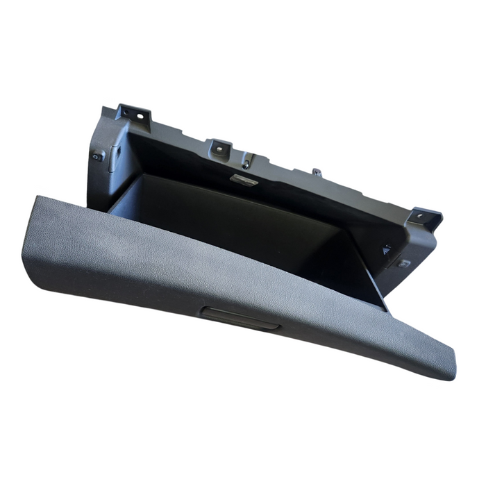A232 - VF International - Glovebox