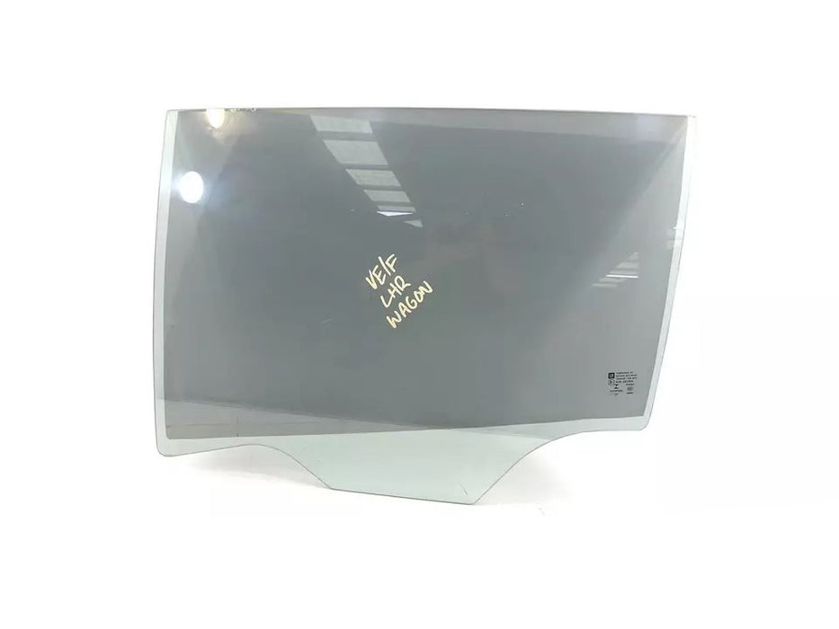 VF / WN - Sedan - Window Glass Passengers Rear