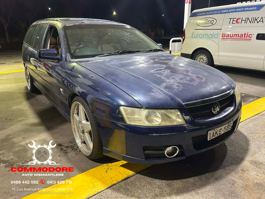 vz001 - VZ Holden Berlina - Front Bar Vespers Blue Paint #718H with lower Grille, Fog lights and Chrome Bezels