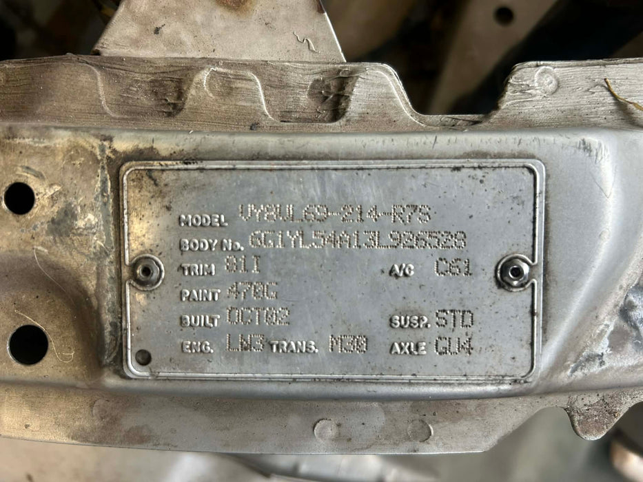 vyv6001 - VY Holden Calais / Berlina Sedan  (Oct 2002) - Chrome Front Grille