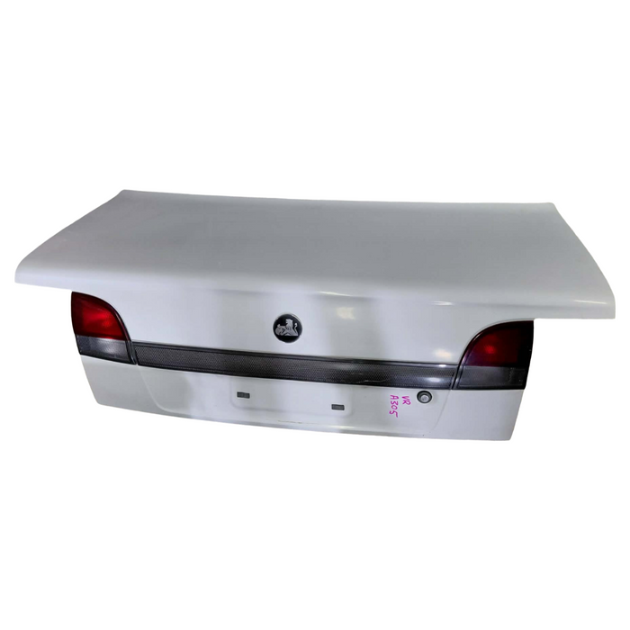 A305 - VR Holden Commodore SEDAN - Bootlid w/ Inner Taillights & Garnish - ALASKAN WHITE #J064