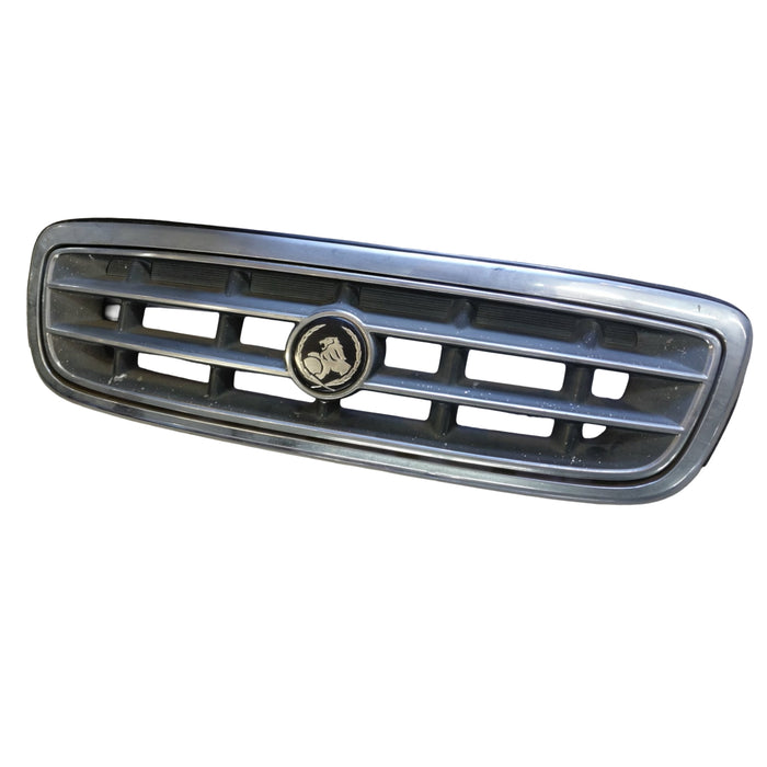 Pic003 - VR Holden Statesman - Front Grille