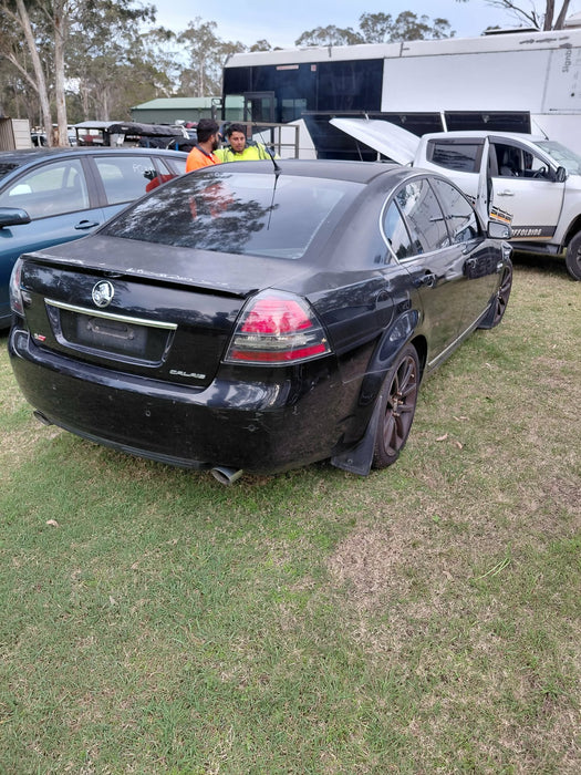 A321 - VE Holden Calais Series I Sedan V6, Auto Paint Code #690F Phantom Black