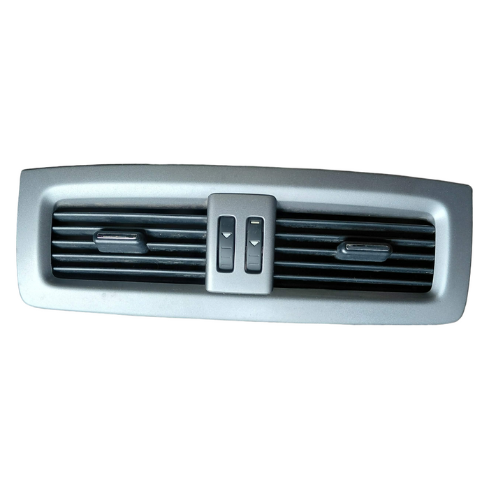 A288 - WM Holden Caprice V - Centre Dash Air Vent - SILVER