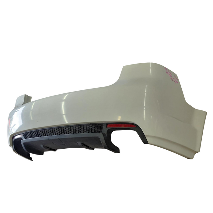 A279 - VE SV6 Holden Commodore Sedan - Rear Bar - HERON WHITE #679F