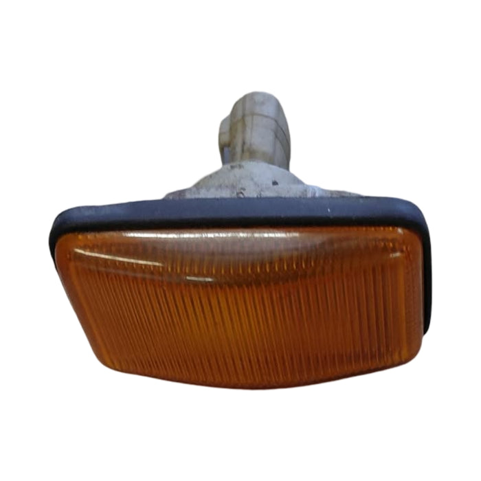 EX015 - VS SI Holden Commodore Sedan - Guard Blinker (L/H & R/H Compatible) - AMBER