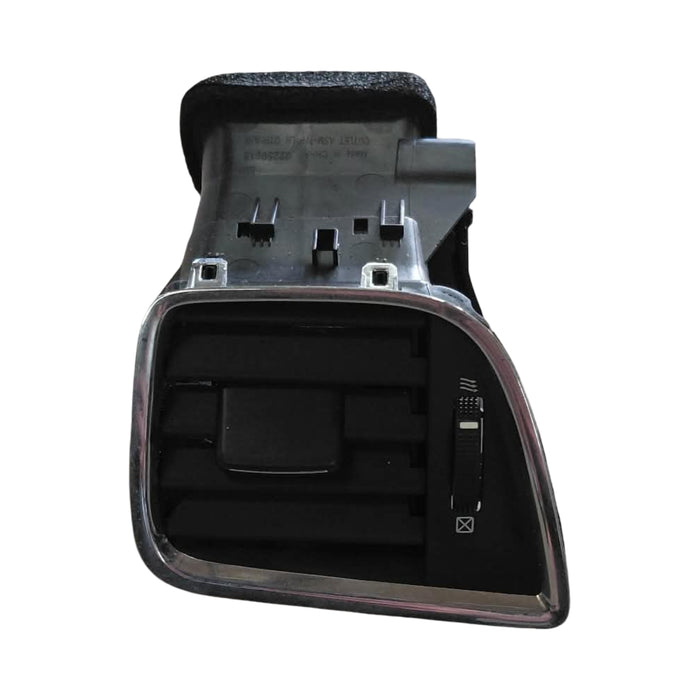 da3-058 VF Holden Commodore PASSENGER SIDE Dash Air vent