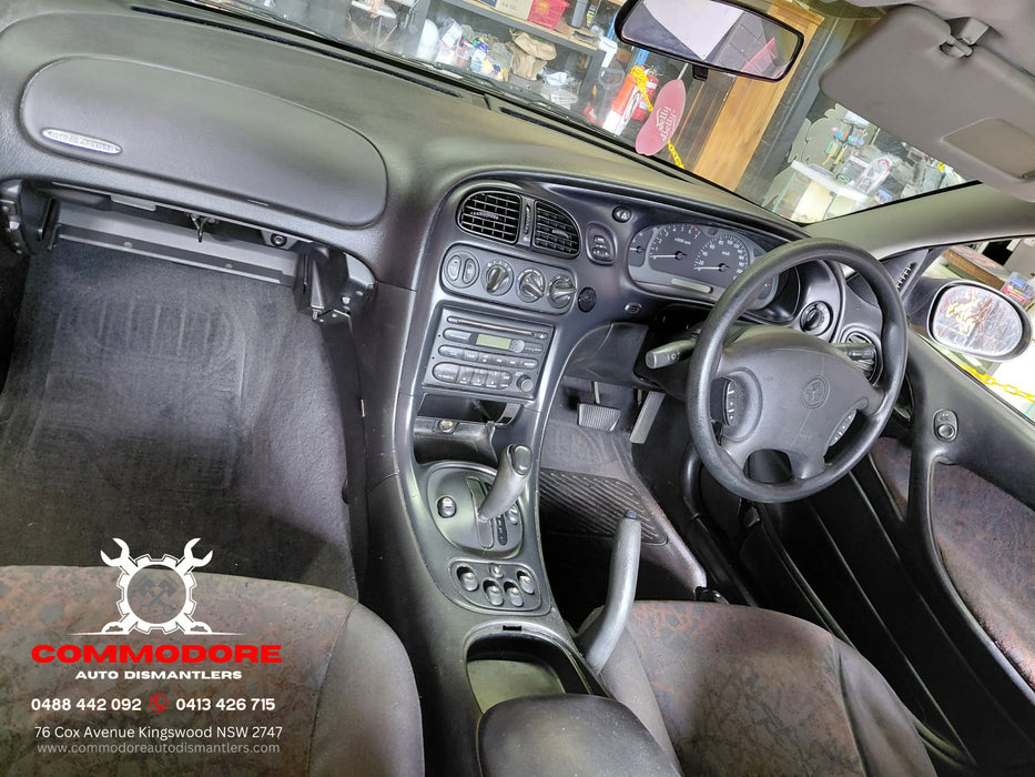 EX004 - VX Holden Commodore Sedan SII - EUROVOX Stereo/CD Radio w/ CODE - P/N: 92080104
