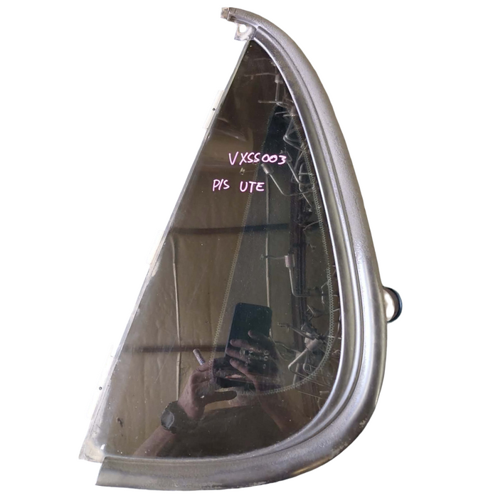 VXSS003 - VU SS Holden Commodore UTE - Passenger Side Quarter Window Glass