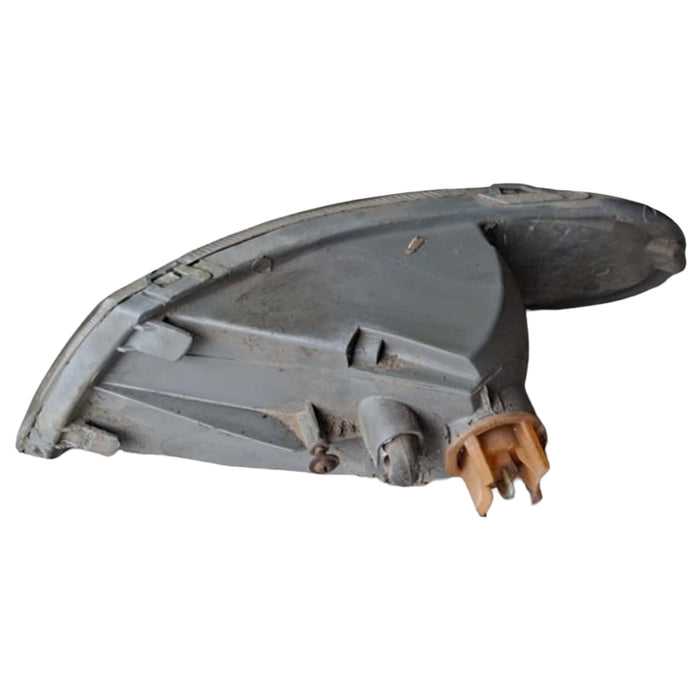 A276 - VS HOLDEN COMMODORE SEDAN - Front Blinker (DRIVER'S)