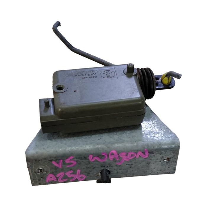 A256 - VS Holden Commodore Wagon - Tailgate Actuator