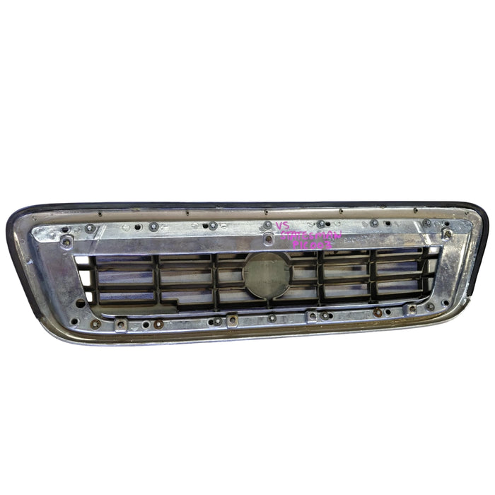 Pic003 - VS Holden Statesman - Front Grille with Badge