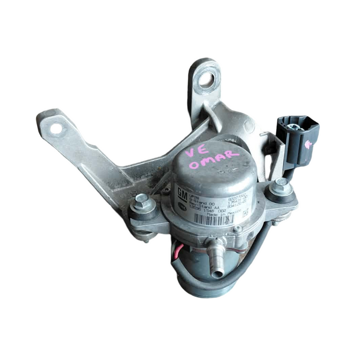 OMAR - VE Holden Commodore - Vacuum Pump w/ Mounting Bracket - V6 AUTO LFX