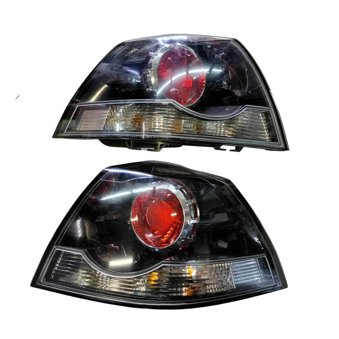 da3-062  VE SSV Holden Commodore Sedan - Taillight Set