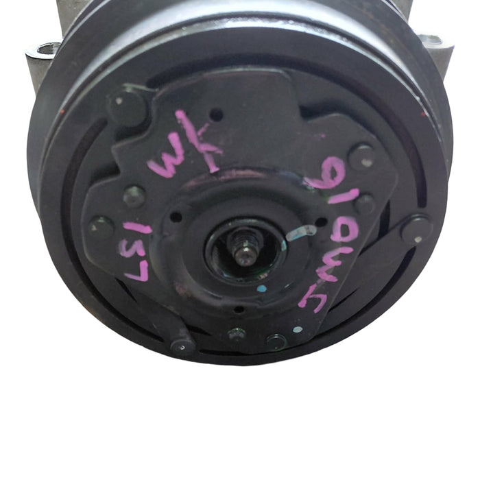 JM016 - WK Holden Statesman - AC Compressor V8 LS1