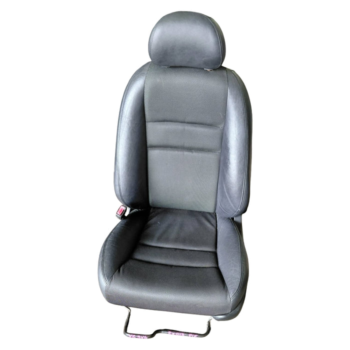 EX013 - VZ SV6 Holden Commodore Sedan - PASSENGER Front Seat with Seatbelt Stalk (LEATHER/CLOTH)