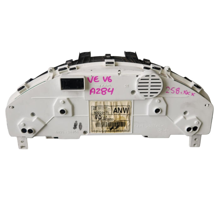 A284 - 2008 VE Holden Commodore Ute - Cluster V6 AUTO LVL 1 STANDARD 528,XXXkms