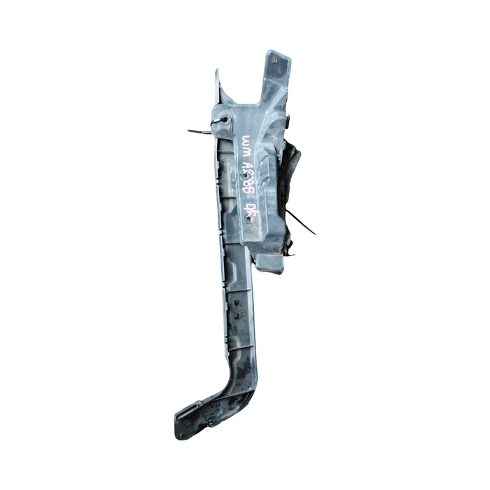 A288 - WM Holden Caprice V - Drivers Rear Bar Bracket