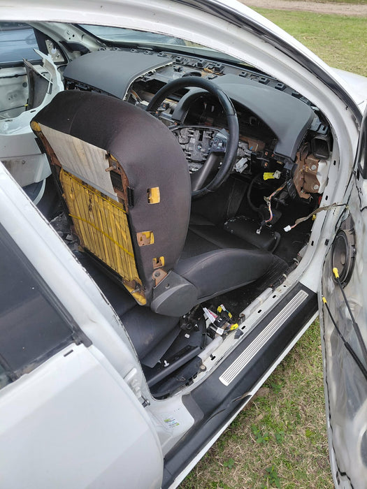 A320 - VE / Holden Calais Sedan, Auto Paint Code #J073 Herron White