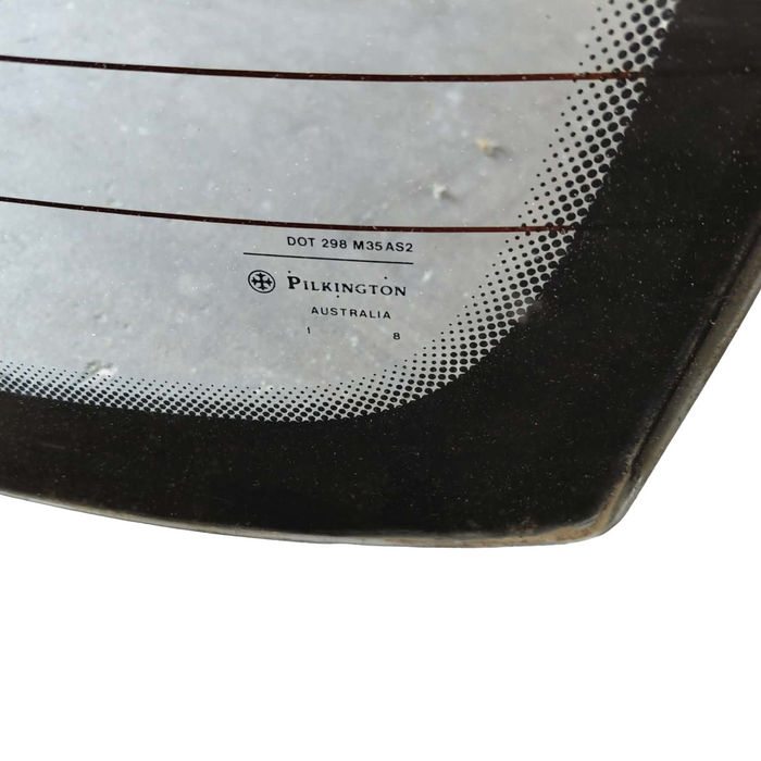 A305 - VR Holden Commodore SEDAN - Pilkinton Rear Windscreen Glass