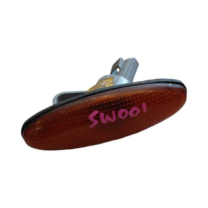 SW001 - VS Holden Commodore - Amber Guard Blinker  GENUINE
