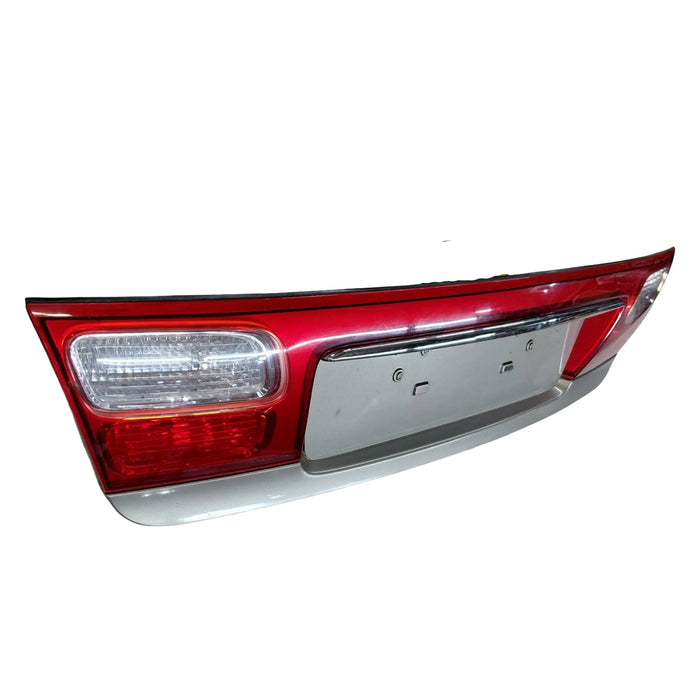 Pic003 - VX Holden Calais Series II - Bootlid Garnish with chrome garnish