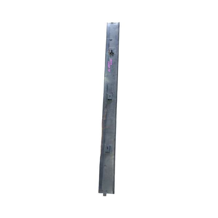 EX001 - VR Holden Commodore Wagon - Rear Roof Strip Trim #15i