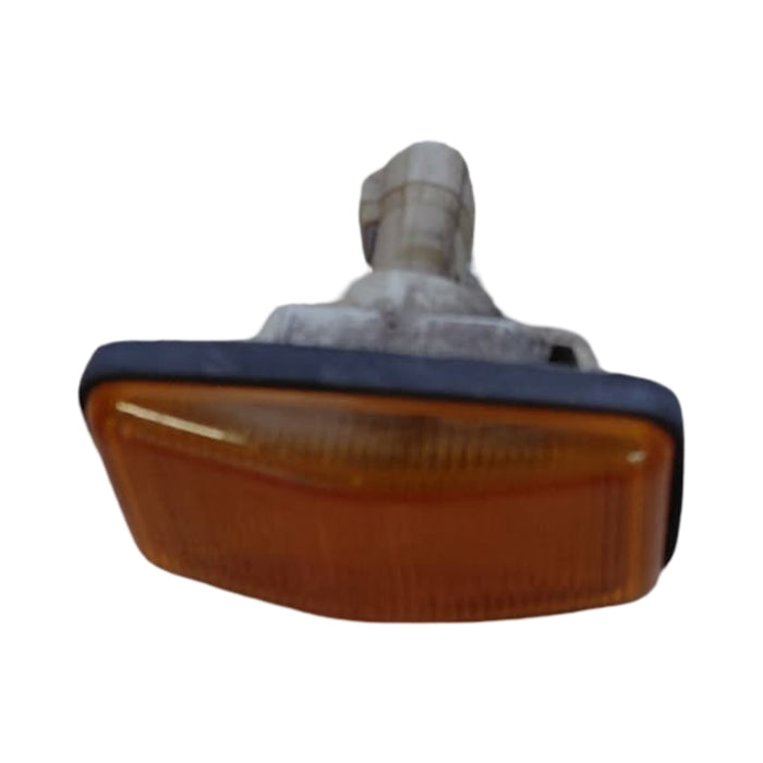 EX015 - VS SI Holden Commodore Sedan - Guard Blinker (L/H & R/H Compatible) - AMBER