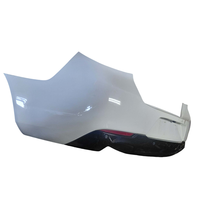 A296 - VF Holden Calais Sedan - Rear Bar Herron White Paint Code #679F