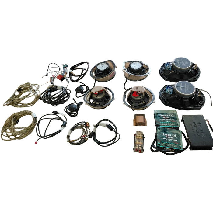 EX013 - VZ SV6 Holden Commodore Sedan - "KENWOOD & HELIX" Speaker System - Parcel Tray Speaker (KFC-HQ718) Door Speakers (P 68)