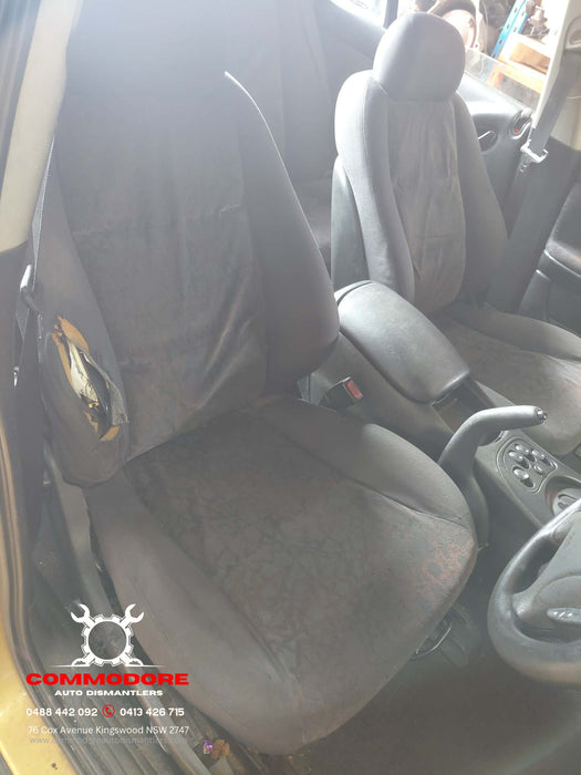 EX004 - VX Holden Commodore Acclaim SII - Passenger's Front Seat w/ Seatbelt Stalk - CLOTH TRIM #81i