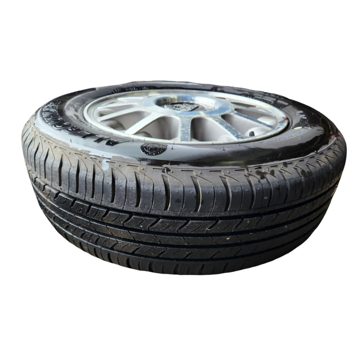 A283 - VS Holden Statesman - Wheels with Centre Caps 15" - SET of 5