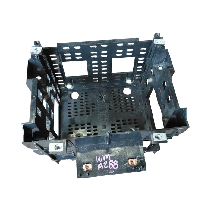 A288 - WM Holden Caprice V - Stereo Surround Cage