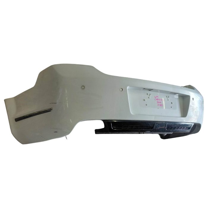 A288 - WM / WN Holden Caprice V - Rear Bar with Diffuser, Sensor and Chrome Trim - HERON WHITE #679F