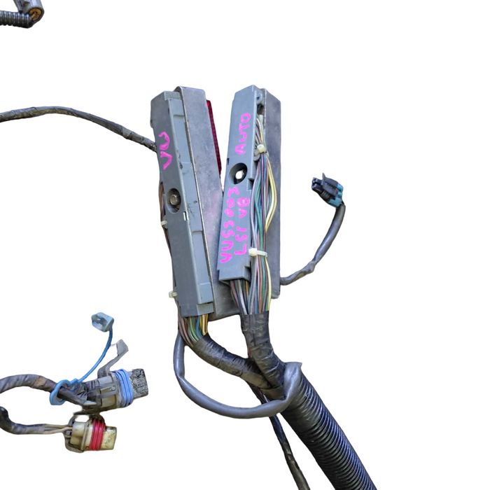 VUSS003 - VU SS HOLDEN COMMODORE - V8 AUTO LS1  Engine Wiring Harness - P/N: 92112090