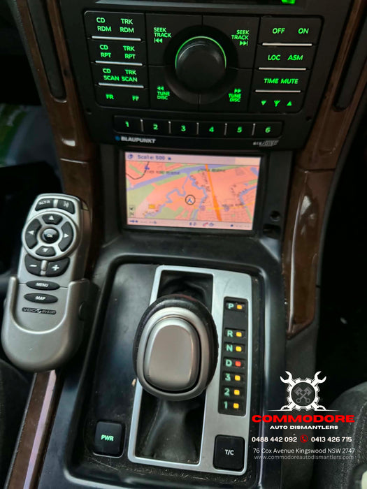 JM012 - WK Holden Statesman - Automatic Gear Shifter w/ Power & Traction Control Buttons - BLACK/SILVER